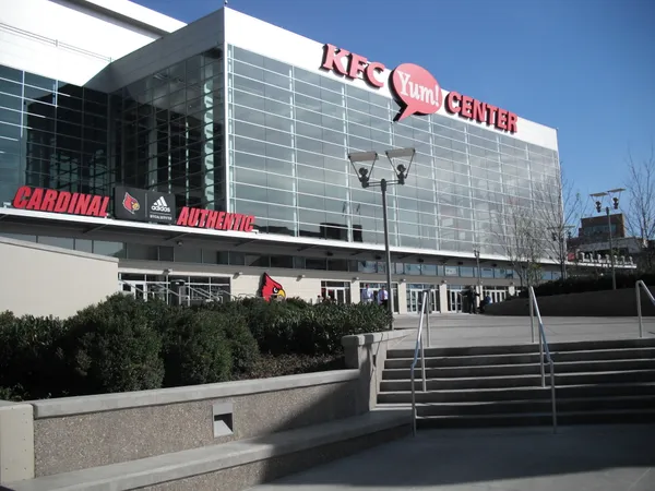 Louisville women’s basketball hosts Florida State at KFC Yum! Center in pivotal ACC matchup