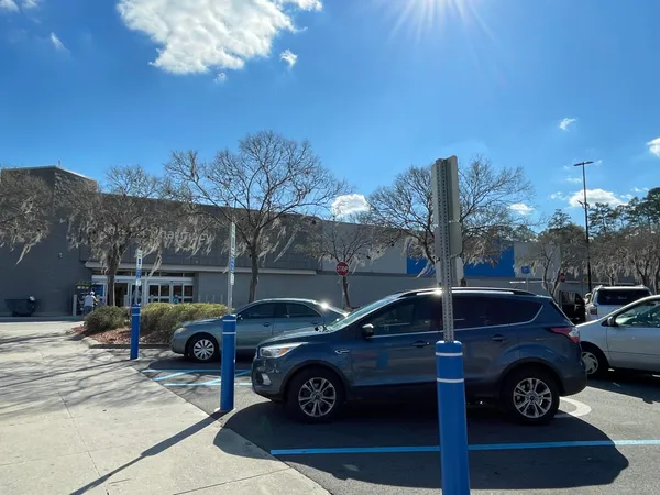 Louisville officials respond to safety complaints on Raggard Road near shuttered Walmart property