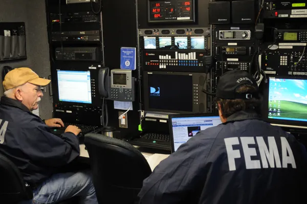 Louisville Unveils EM50 Mobile Emergency Operations Center Designed for Large Events and Disaster Response