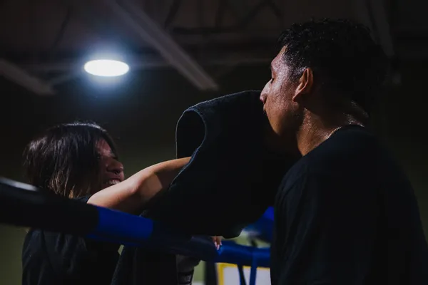 Louisville Parkinson’s patients turn to non-contact kickboxing and boxing classes to manage symptoms and mobility